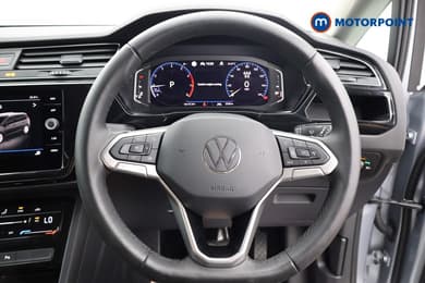 Volkswagen Touran SEL Automatic Petrol People Carrier - Stock Number (1663483) - 1st supplementary image