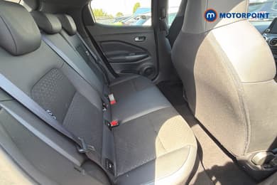 Nissan Juke N-Connecta Automatic Petrol SUV - Stock Number (1665105) - 5th supplementary image