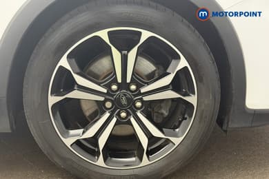 Ford Focus Active X Manual Petrol Hatchback - Stock Number (1666617) - 4th supplementary image