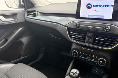 Ford Focus Active X Manual Petrol Hatchback - Stock Number (1666617) - 39th supplementary image