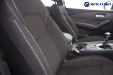 Nissan Qashqai Acenta Premium Manual Petrol SUV - Stock Number (1666038) - 11th supplementary image