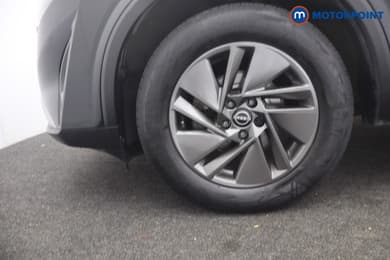 Nissan Qashqai Acenta Premium Manual Petrol SUV - Stock Number (1666038) - 23rd supplementary image