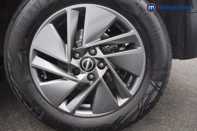 Nissan Qashqai Acenta Premium Manual Petrol SUV - Stock Number (1666038) - 26th supplementary image