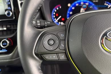 Toyota Corolla Design Automatic Petrol-Electric Hybrid Hatchback - Stock Number (1668214) - 3rd supplementary image
