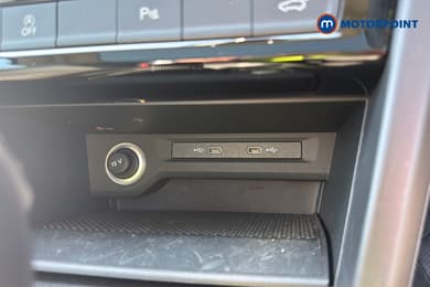 Volkswagen Touran Match Automatic Petrol People Carrier - Stock Number (1668337) - 1st supplementary image