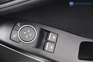 Ford Fiesta Zetec Manual Petrol Hatchback - Stock Number (1656861) - 9th supplementary image