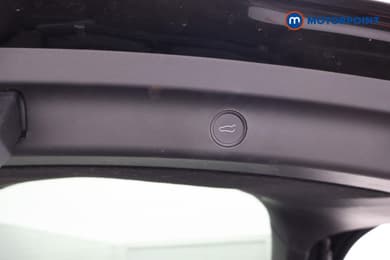 Tesla Model Y Long Range Automatic Electric SUV - Stock Number (1658330) - 24th supplementary image