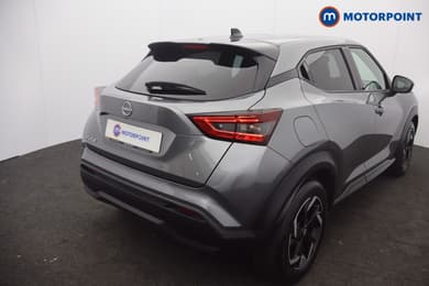 Nissan Juke N-Connecta Manual Petrol SUV - Stock Number (1666069) - 2nd supplementary image