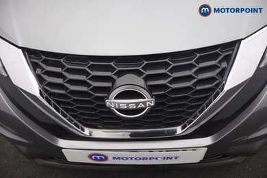 Nissan Juke N-Connecta Manual Petrol SUV - Stock Number (1666069) - 23rd supplementary image