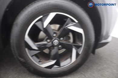 Nissan Juke N-Connecta Manual Petrol SUV - Stock Number (1666069) - 27th supplementary image