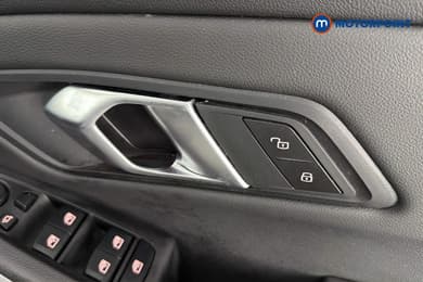 BMW 3 Series Sport Automatic Petrol Plug-In Hybrid Estate - Stock Number (1667663) - 42nd supplementary image