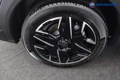 Peugeot 5008 GT Automatic Petrol SUV - Stock Number (1667926) - 25th supplementary image