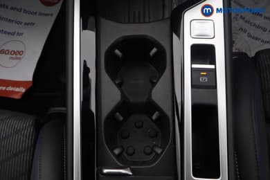 Volkswagen Passat R-Line Automatic Petrol Plug-In Hybrid Estate - Stock Number (1669006) - 7th supplementary image