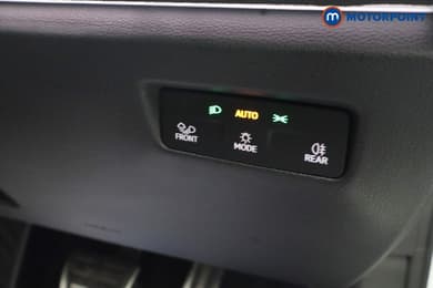Volkswagen Passat R-Line Automatic Petrol Plug-In Hybrid Estate - Stock Number (1669006) - 19th supplementary image