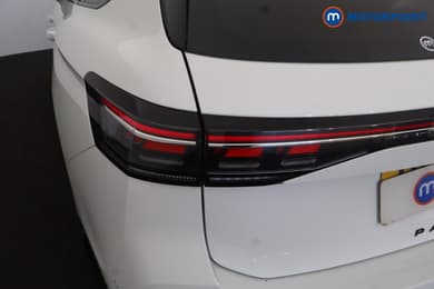 Volkswagen Passat R-Line Automatic Petrol Plug-In Hybrid Estate - Stock Number (1669006) - 37th supplementary image