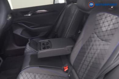Volkswagen Passat R-Line Automatic Petrol Plug-In Hybrid Estate - Stock Number (1669006) - 40th supplementary image