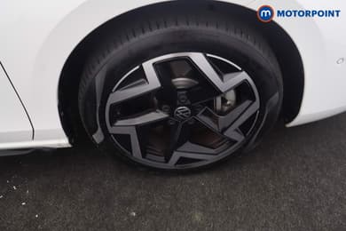 Volkswagen Passat R-Line Automatic Petrol Plug-In Hybrid Estate - Stock Number (1669006) - 57th supplementary image