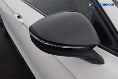 Volkswagen Passat R-Line Automatic Petrol Plug-In Hybrid Estate - Stock Number (1669006) - 58th supplementary image