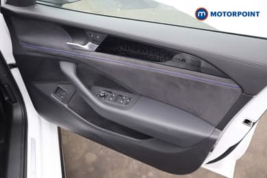 Volkswagen Passat R-Line Automatic Petrol Plug-In Hybrid Estate - Stock Number (1669008) - 19th supplementary image