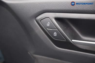 Volkswagen T-Roc Life Automatic Petrol SUV - Stock Number (1669088) - 9th supplementary image
