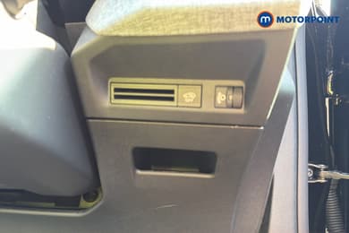 Peugeot 5008 Allure Premium Automatic Petrol SUV - Stock Number (1669665) - 9th supplementary image