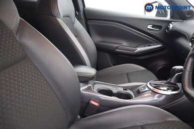 Nissan Juke N-Connecta Automatic Petrol SUV - Stock Number (1660475) - 12th supplementary image