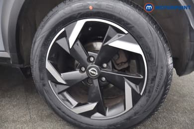 Nissan Juke N-Connecta Automatic Petrol SUV - Stock Number (1660475) - 29th supplementary image