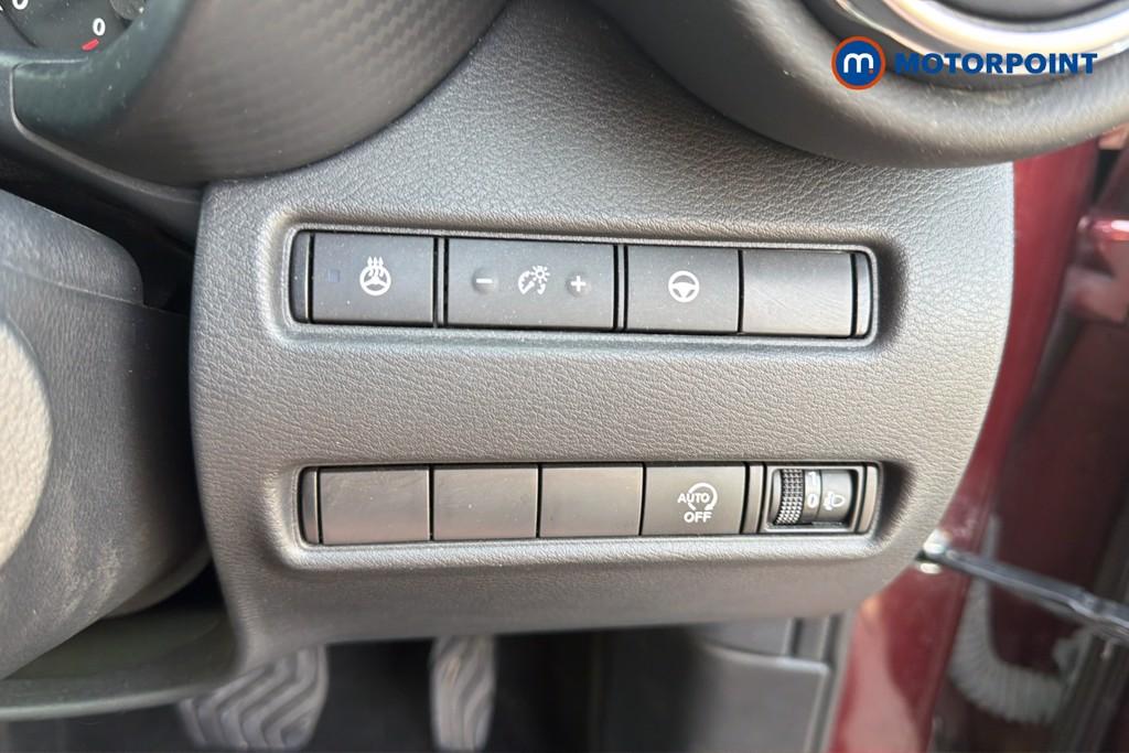Nissan Juke Tekna Automatic Petrol SUV - Stock Number (1668393) - 8th supplementary image