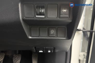 Nissan Qashqai Acenta Premium Manual Petrol SUV - Stock Number (1656504) - 19th supplementary image