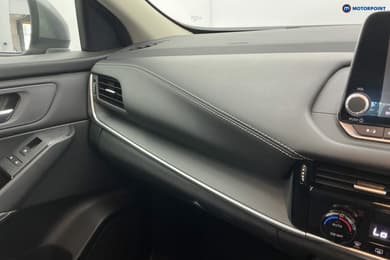 Nissan Qashqai Acenta Premium Manual Petrol SUV - Stock Number (1662363) - 18th supplementary image