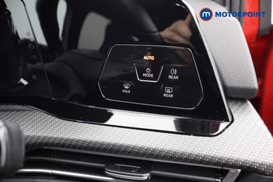 Volkswagen Golf R-Line Automatic Diesel Estate - Stock Number (1665009) - 18th supplementary image