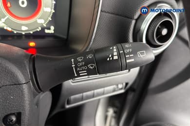 Nissan Juke N-Connecta Automatic Petrol-Electric Hybrid SUV - Stock Number (1666049) - 7th supplementary image