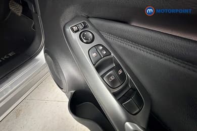 Nissan Juke N-Connecta Automatic Petrol-Electric Hybrid SUV - Stock Number (1666049) - 20th supplementary image