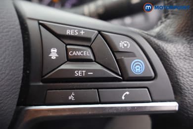 Nissan Juke Tekna Manual Petrol SUV - Stock Number (1667733) - 14th supplementary image