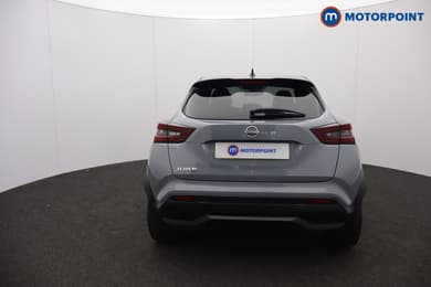 Nissan Juke Tekna Manual Petrol SUV - Stock Number (1667733) - 1st supplementary image