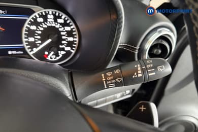Nissan Juke N-Connecta Automatic Petrol SUV - Stock Number (1669931) - 7th supplementary image