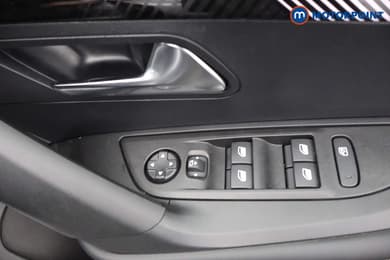 Peugeot 2008 Allure Automatic Petrol SUV - Stock Number (1670409) - 9th supplementary image