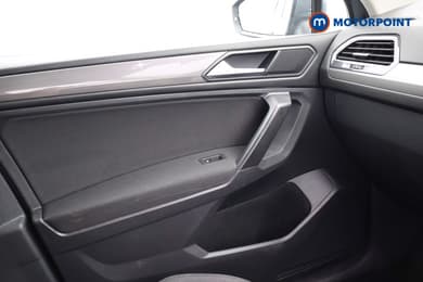 Volkswagen Tiguan Allspace Life Manual Petrol SUV - Stock Number (1661404) - 13th supplementary image