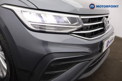 Volkswagen Tiguan Allspace Life Manual Petrol SUV - Stock Number (1661404) - 33rd supplementary image