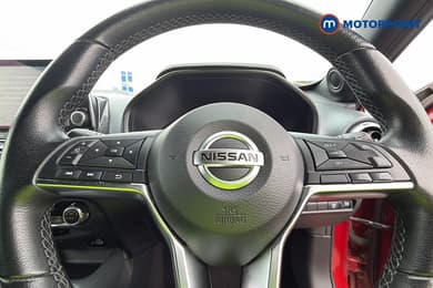 Nissan Juke N-Connecta Manual Petrol SUV - Stock Number (1663013) - 5th supplementary image