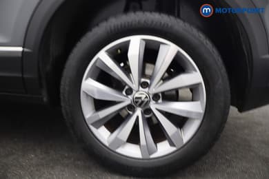 Volkswagen T-Roc Design Manual Petrol SUV - Stock Number (1666185) - 27th supplementary image