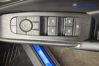 Nissan Qashqai N-Connecta Automatic Petrol SUV - Stock Number (1666318) - 3rd supplementary image