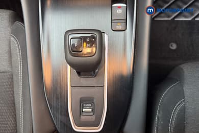 Nissan Qashqai N-Connecta Automatic Petrol SUV - Stock Number (1666318) - 8th supplementary image