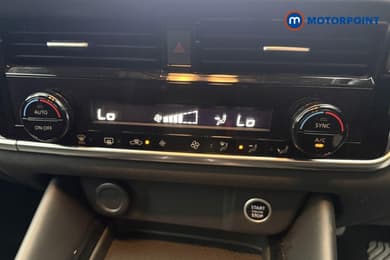Nissan Qashqai N-Connecta Automatic Petrol SUV - Stock Number (1666318) - 11th supplementary image