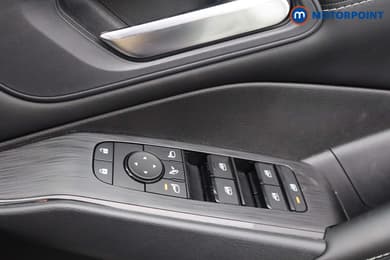 Nissan Qashqai Acenta Premium Manual Petrol SUV - Stock Number (1666478) - 14th supplementary image