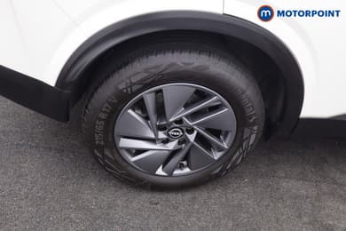 Nissan Qashqai Acenta Premium Manual Petrol SUV - Stock Number (1666478) - 26th supplementary image