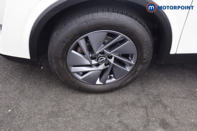 Nissan Qashqai Acenta Premium Manual Petrol SUV - Stock Number (1666478) - 28th supplementary image