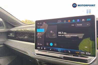 Volkswagen Passat R-Line Automatic Petrol Plug-In Hybrid Estate - Stock Number (1668998) - 9th supplementary image