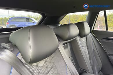 Volkswagen Passat R-Line Automatic Petrol Plug-In Hybrid Estate - Stock Number (1668998) - 23rd supplementary image