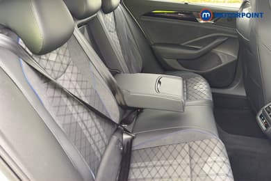 Volkswagen Passat R-Line Automatic Petrol Plug-In Hybrid Estate - Stock Number (1668998) - 28th supplementary image